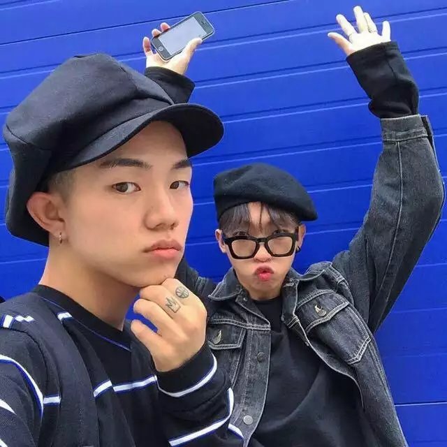 单爱薇枫